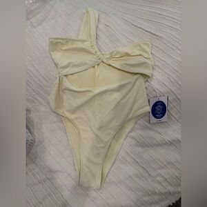Cream One-Shoulder Swimsuit